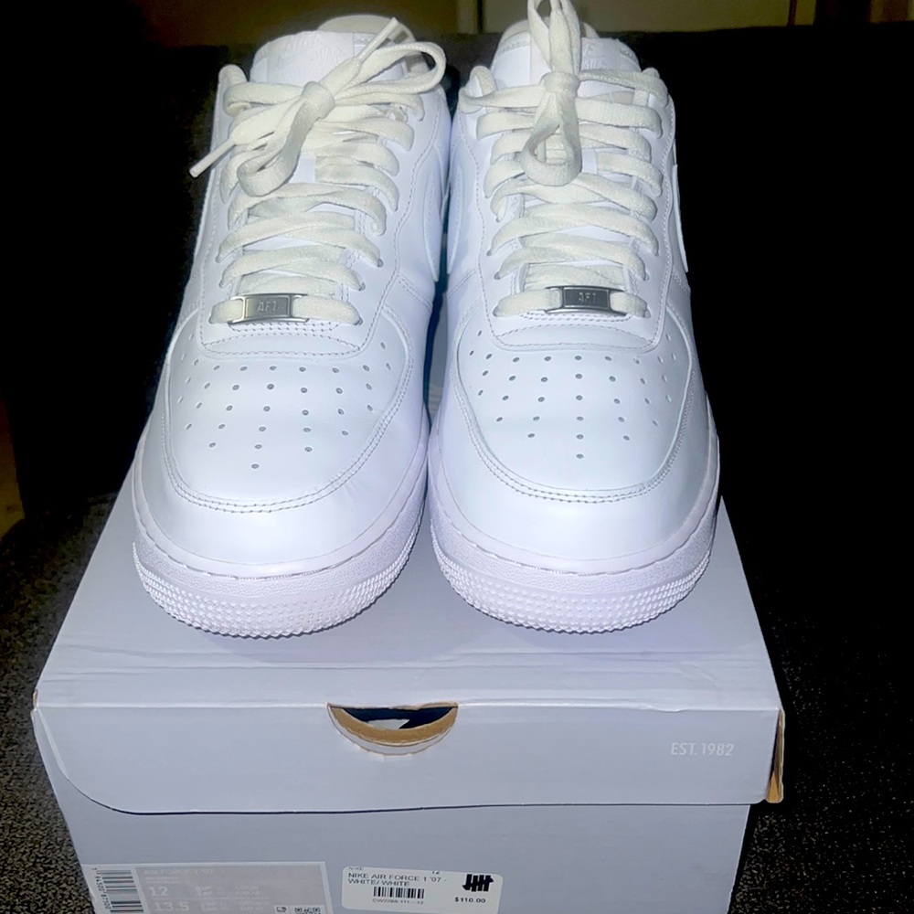 White mens Nike Air fore 1s